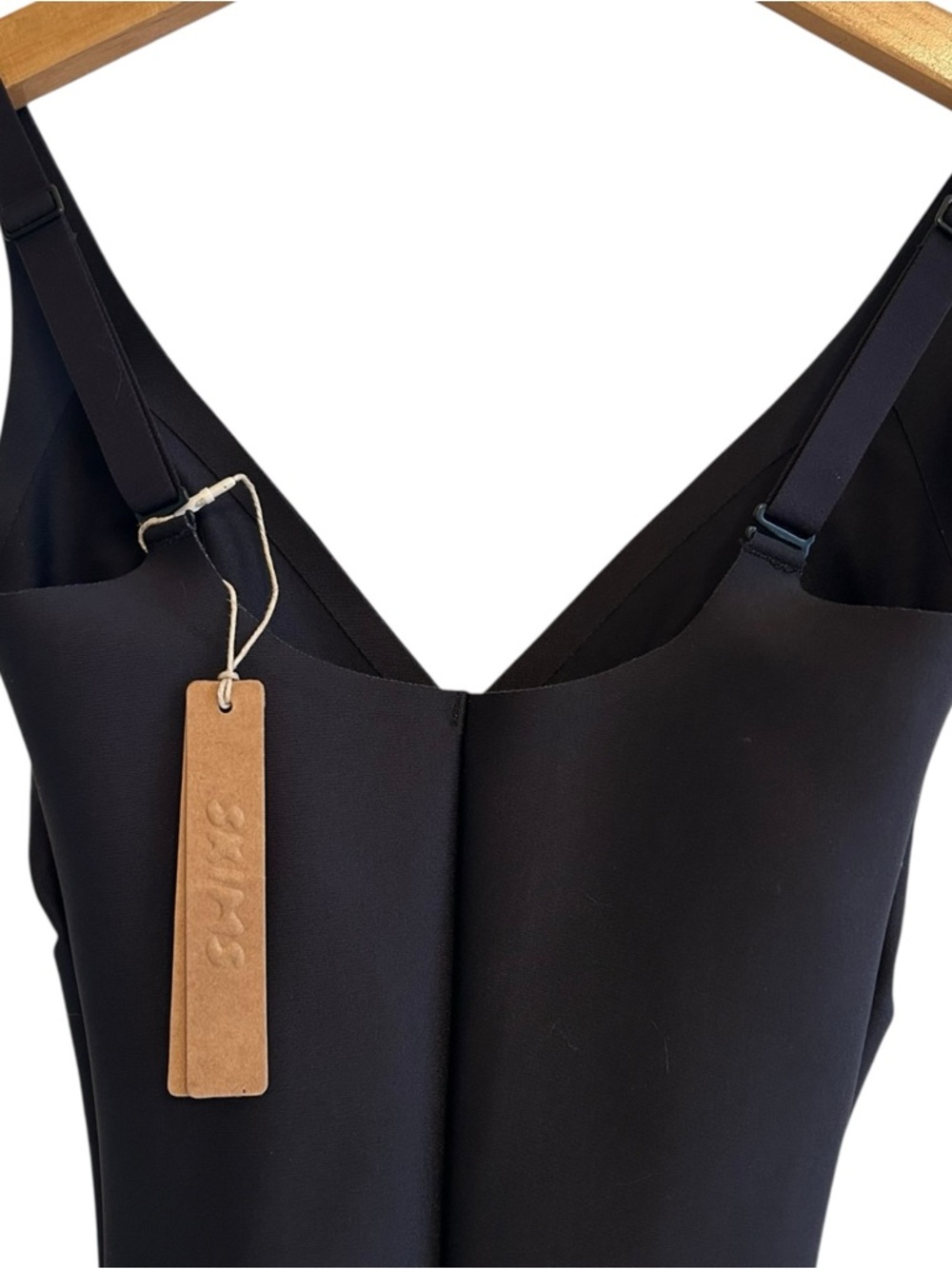 NWT SKIMS Body Unlined Plunge MID THIGH BODYSUIT Onyx Size Small $92 - Picture 8 of 12